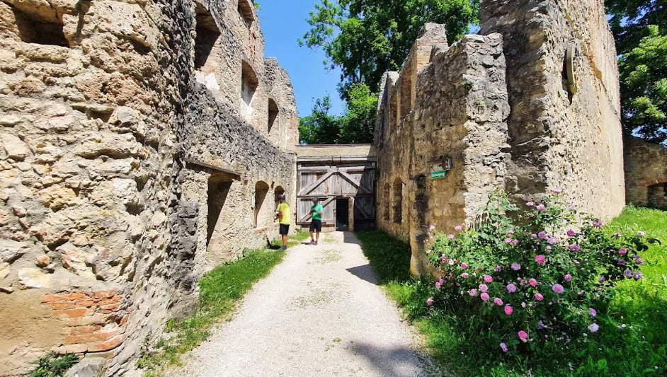 Burgruine Hornstein, Germany